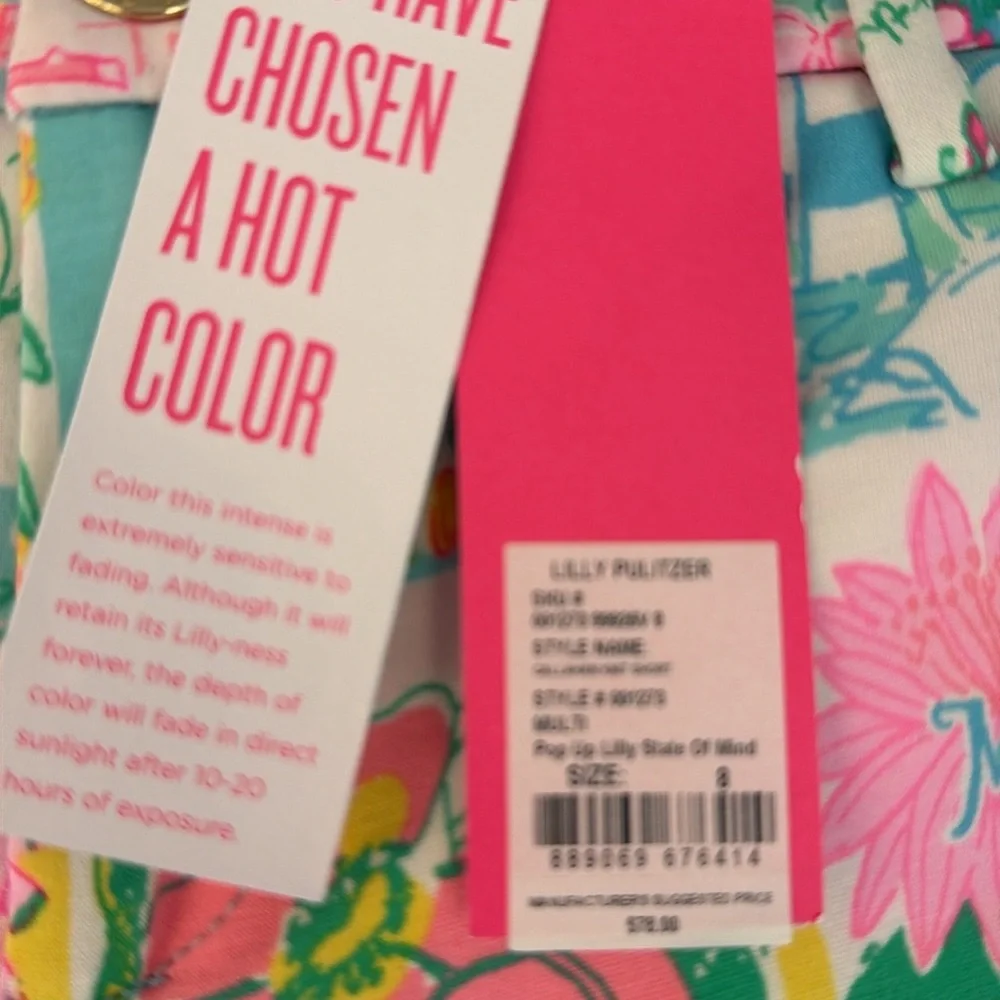 NWT Lilly Pulitzer Callahan knit shorts. States of mind print. Size 8